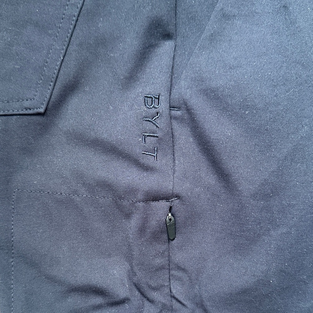 BYLT Premium Basics Everyday Pant 2.0 in a slim fit style - Picture 4 of 6